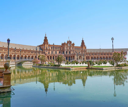 seville’s plaza de españa reflection